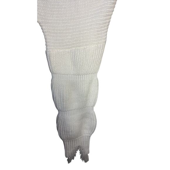 Hera Collection White Distressed V-Neck Cropped Sweater-NWOT - Picture 8 of 8